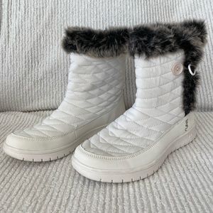 RYKA Shiver snowwhite ankle bootie
